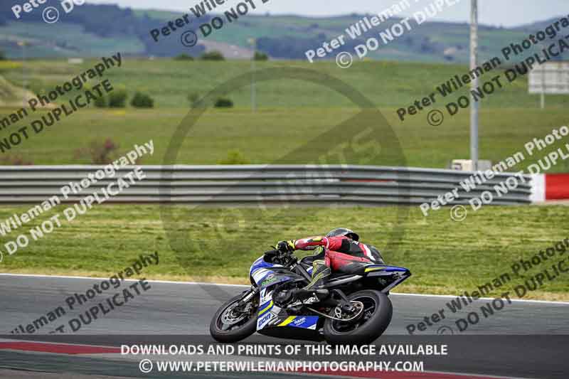 cadwell no limits trackday;cadwell park;cadwell park photographs;cadwell trackday photographs;enduro digital images;event digital images;eventdigitalimages;navarra;no limits trackdays;peter wileman photography;racing digital images;trackday digital images;trackday photos